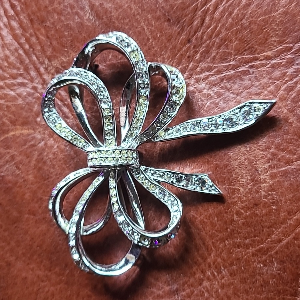 Kenneth Jay Lane For Avon Brooch - image 1